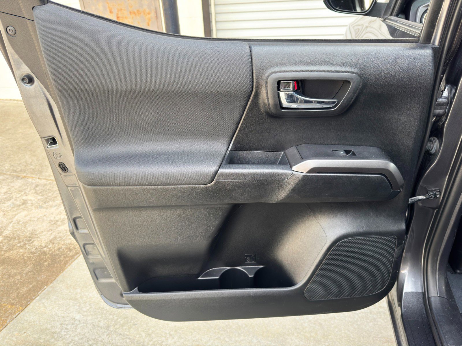Used 2021 Toyota Tacoma TRD Sport w/ Technology Package RWD image 37