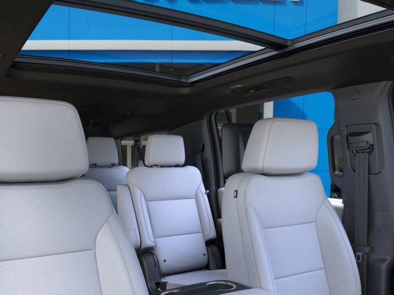 New 2026 Chevrolet Suburban Premier image 24