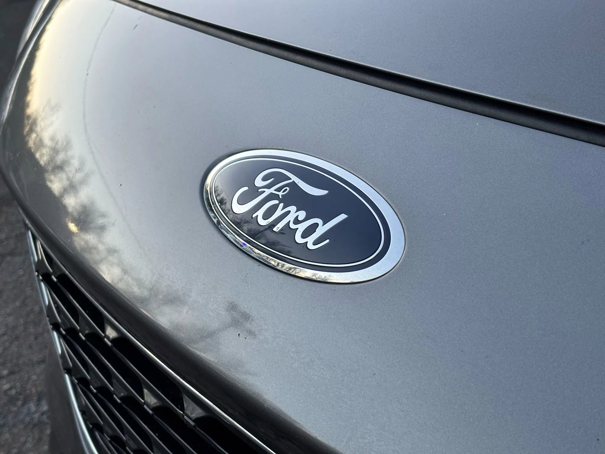 Used 2021 Ford Escape SE image 9