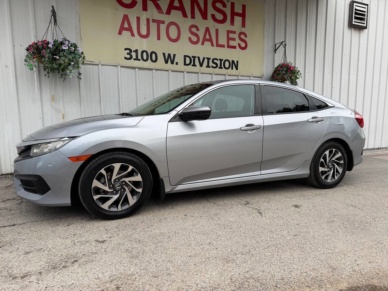 Used 2018 Honda Civic EX image 8