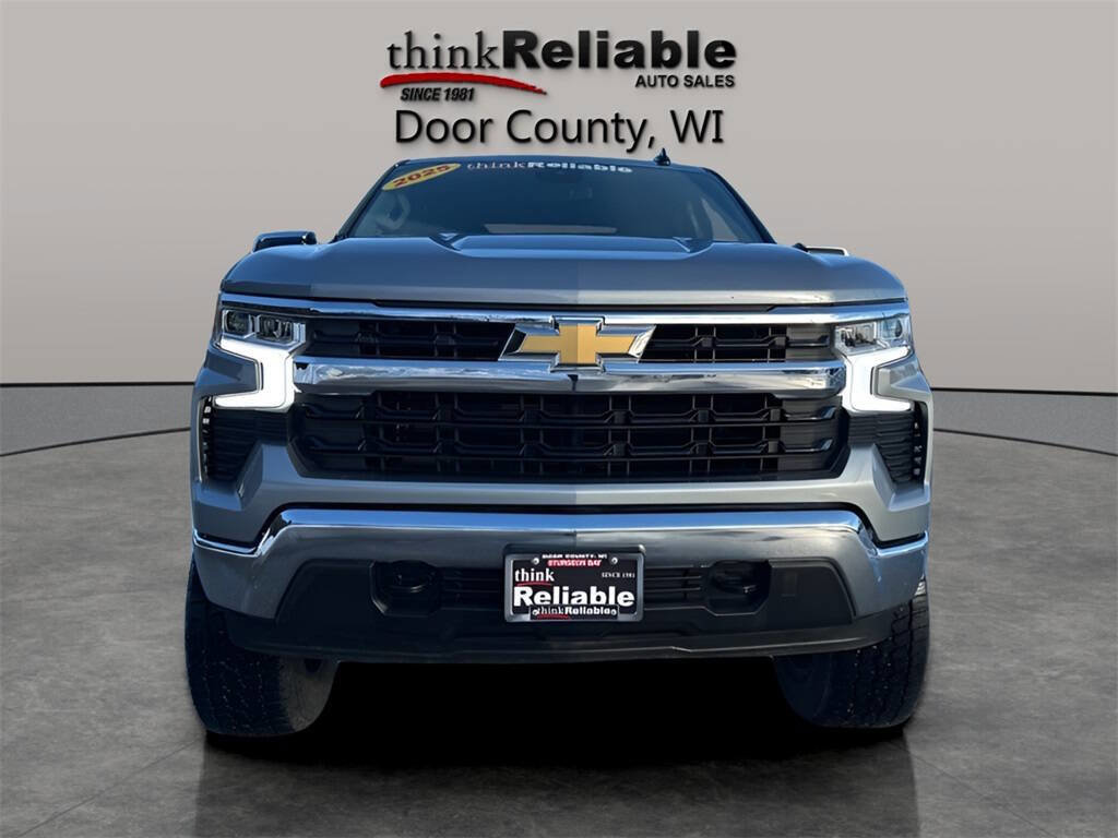 Used 2025 Chevrolet Silverado 1500 LT image 4