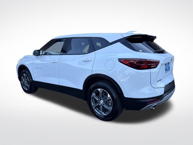 Certified 2025 Chevrolet Blazer LT FWD image 3