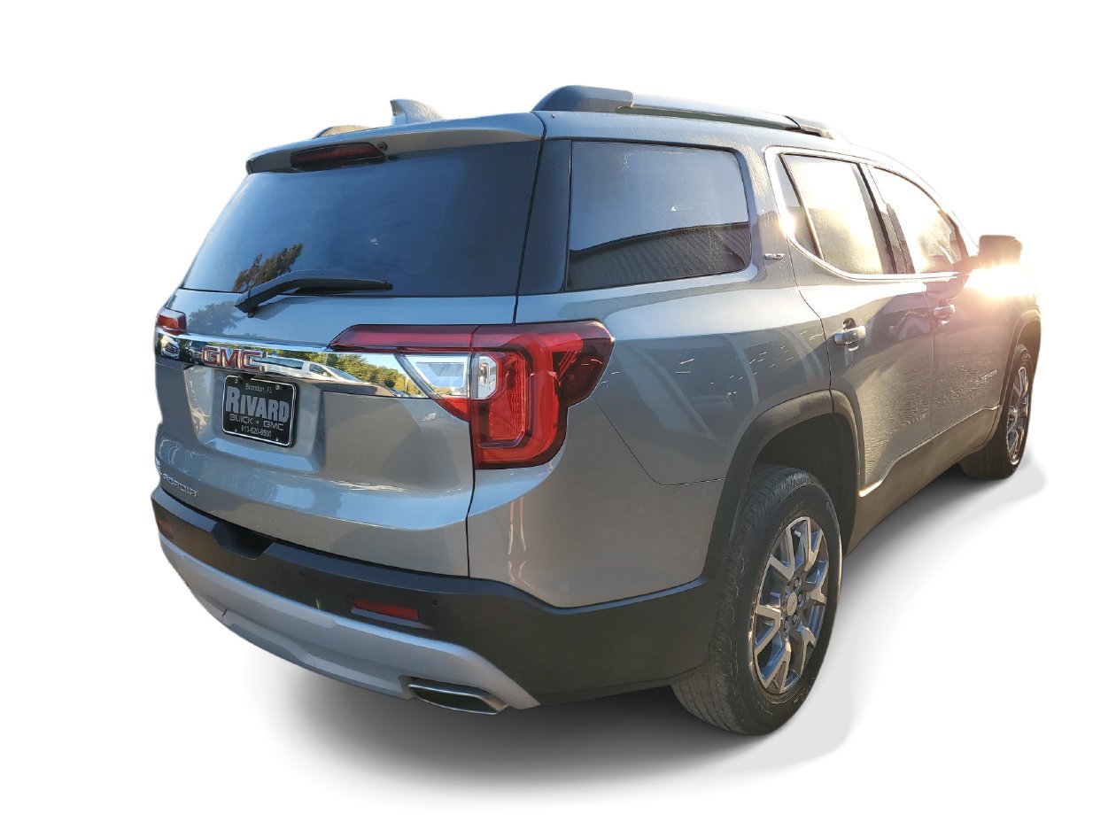 Used 2023 GMC Acadia SLT w/ Technology Package FWD image 4