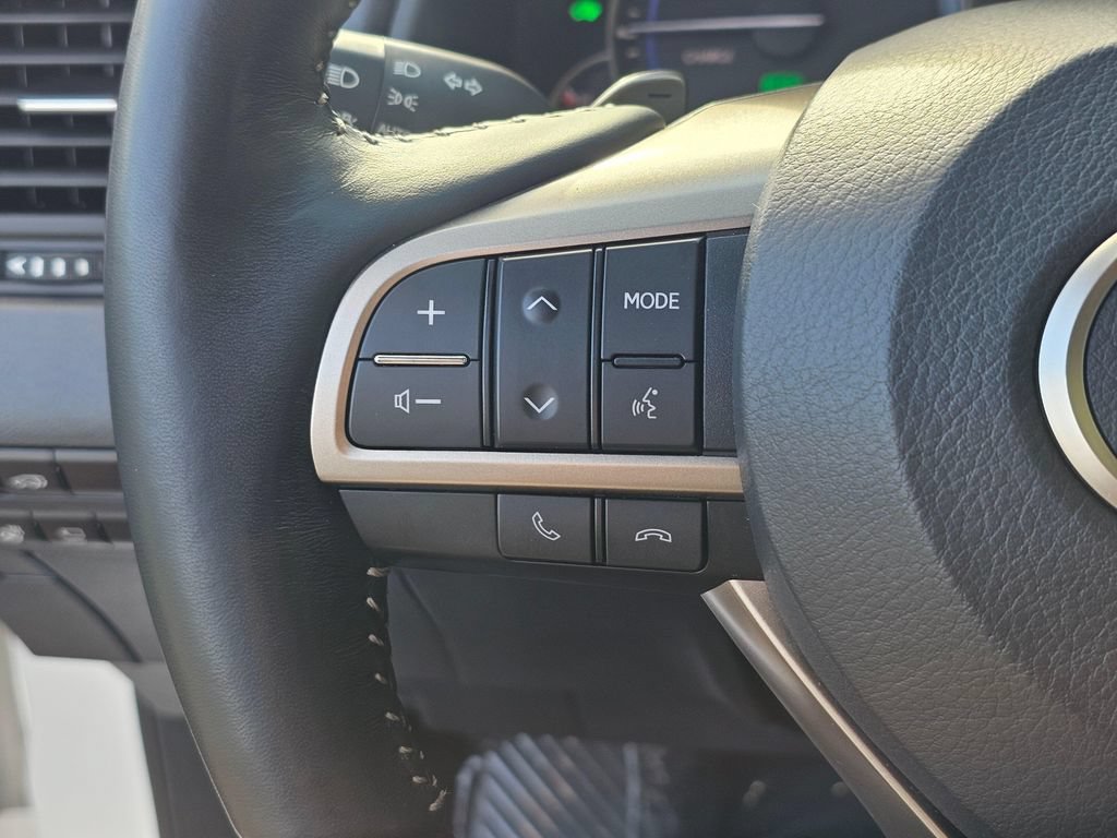 Used 2022 Lexus RX 450hL AWD w/ Premium Package image 29