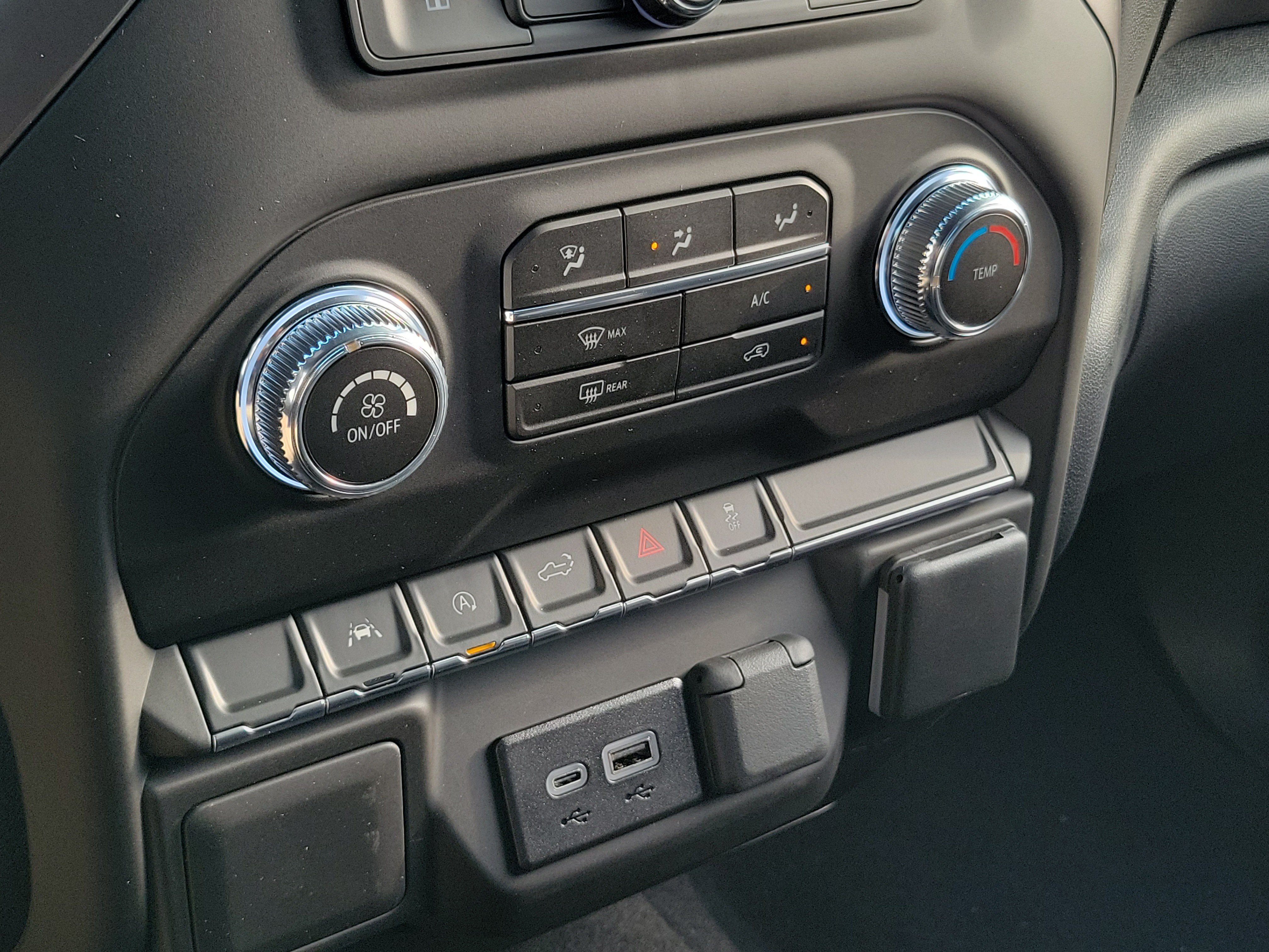 New 2026 GMC Sierra 1500 Pro w/ Graphite Edition AWD/4WD image 31