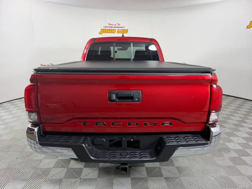 Used 2022 Toyota Tacoma SR5 w/ SR5 Appearance Package (SM) RWD image 4