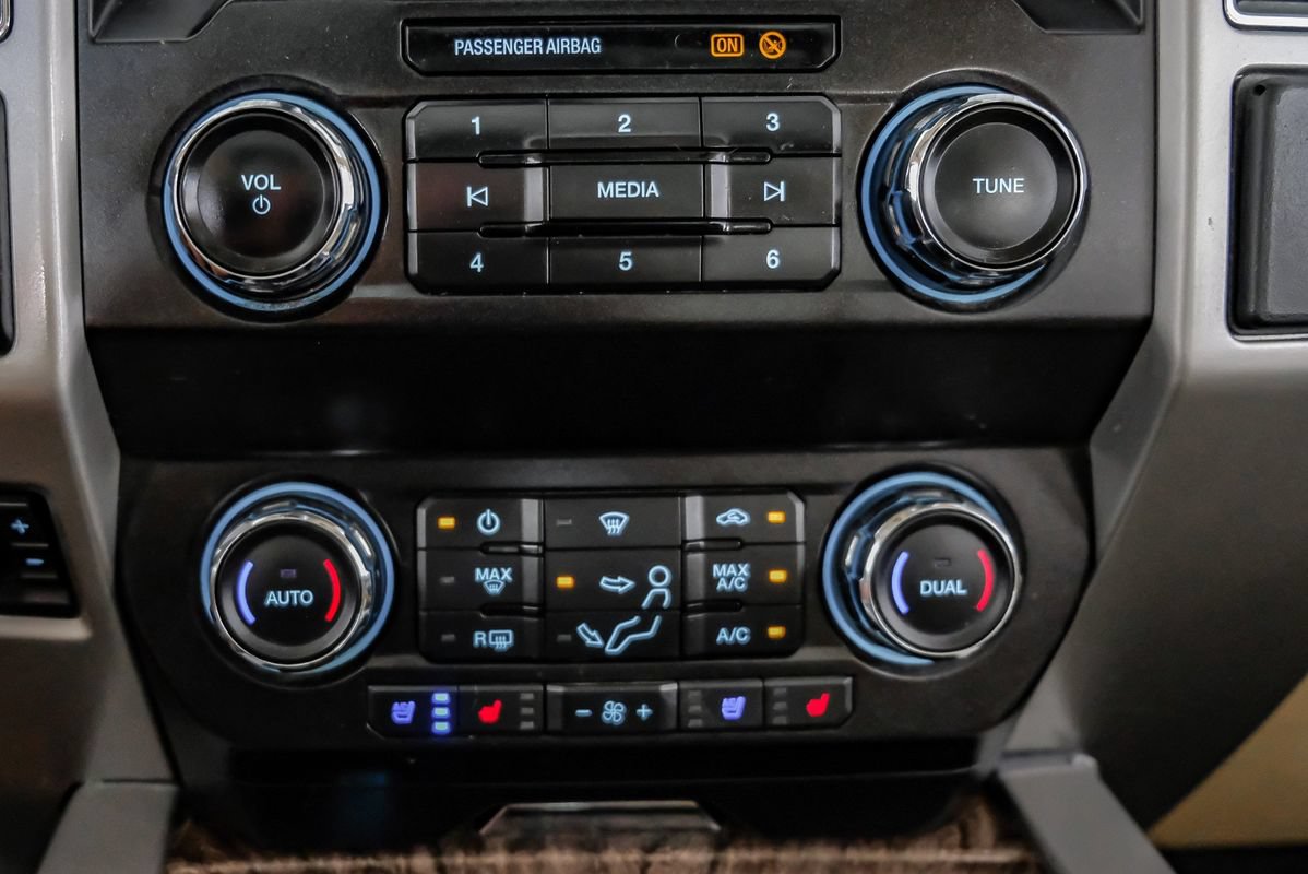 Used 2019 Ford F250 Lariat w/ Lariat Ultimate Package AWD/4WD image 26