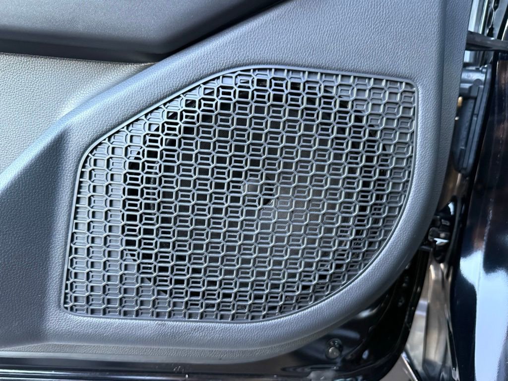 Used 2025 Toyota Tacoma SR5 image 17