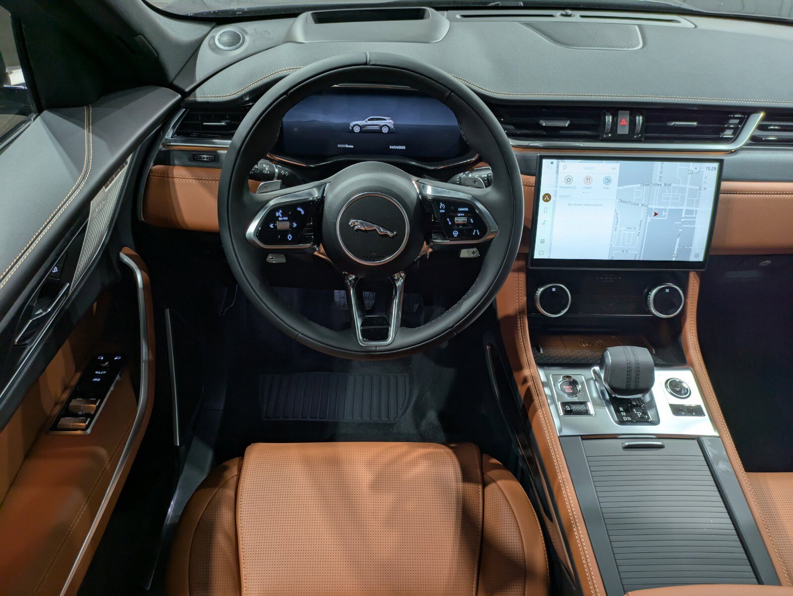 New 2026 Jaguar F-PACE R-Dynamic S image 10