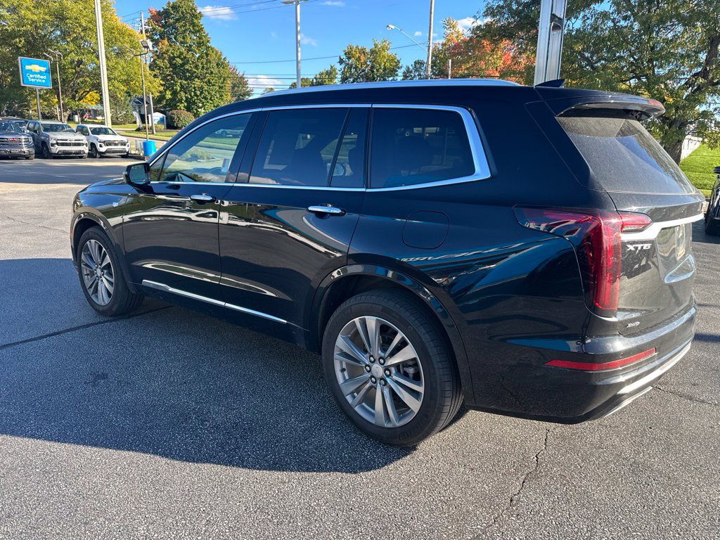 Used 2024 Cadillac XT6 Premium Luxury AWD/4WD image 6