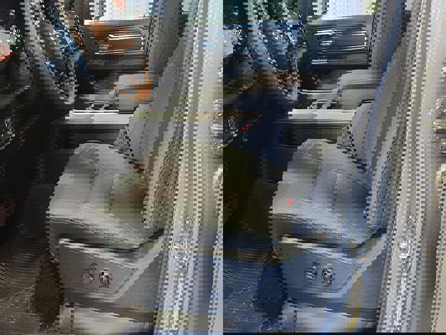 Used 2022 RAM 1500 Big Horn image 8