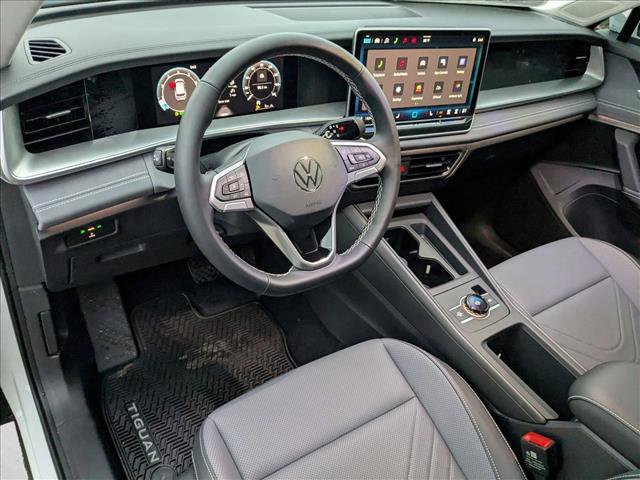 New 2026 Volkswagen Tiguan SE image 3