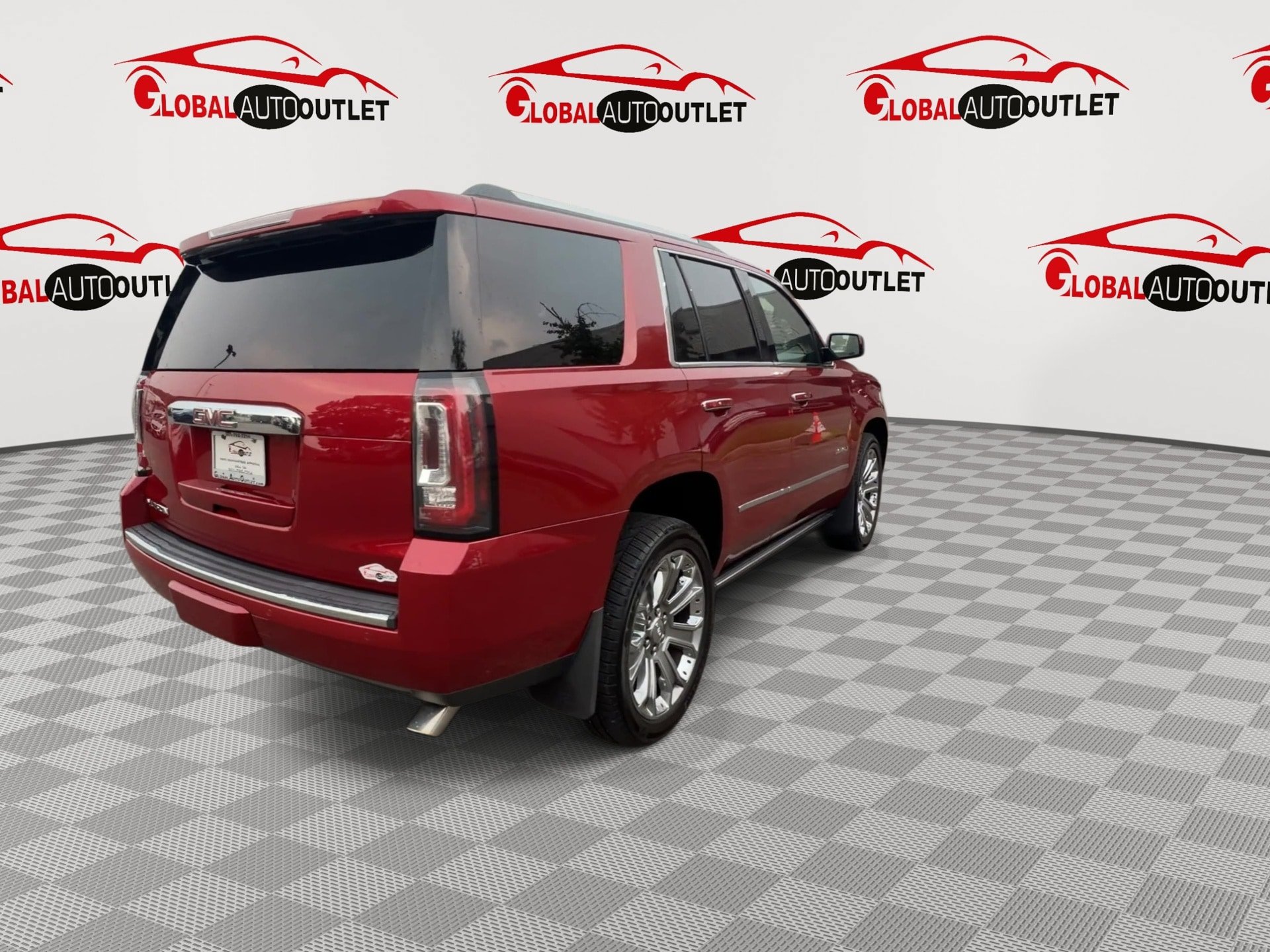 Used 2015 GMC Yukon Denali w/ Premium Package AWD/4WD image 7