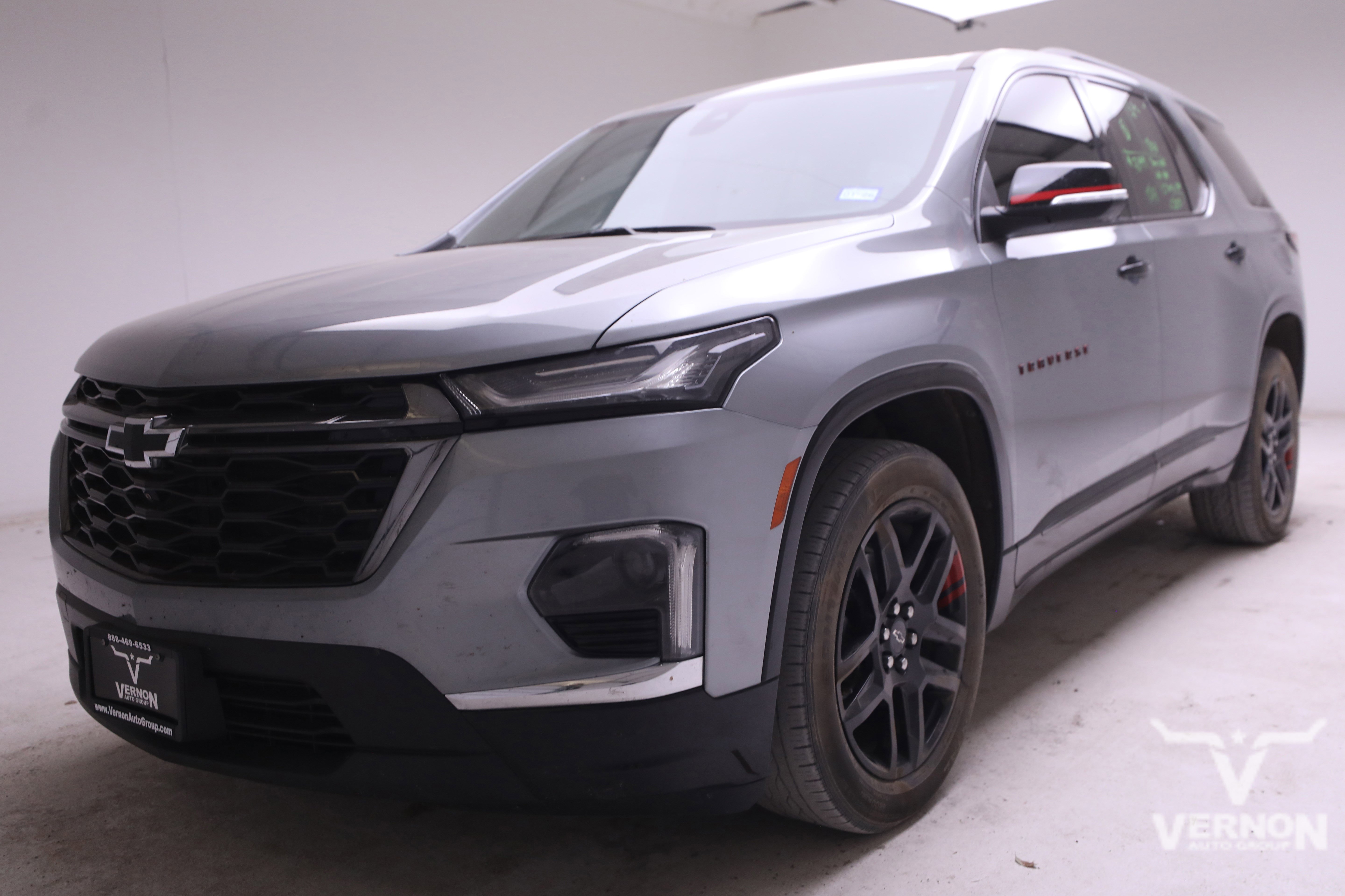 Used 2023 Chevrolet Traverse Premier w/ Redline Edition image 1