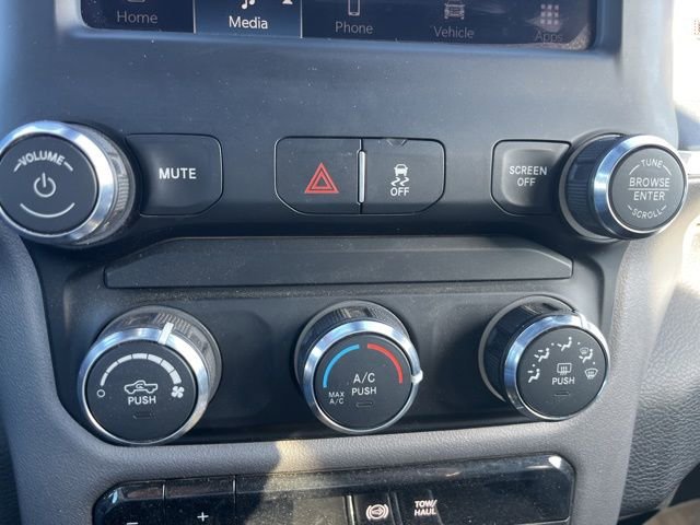 Used 2024 RAM 2500 Big Horn image 25