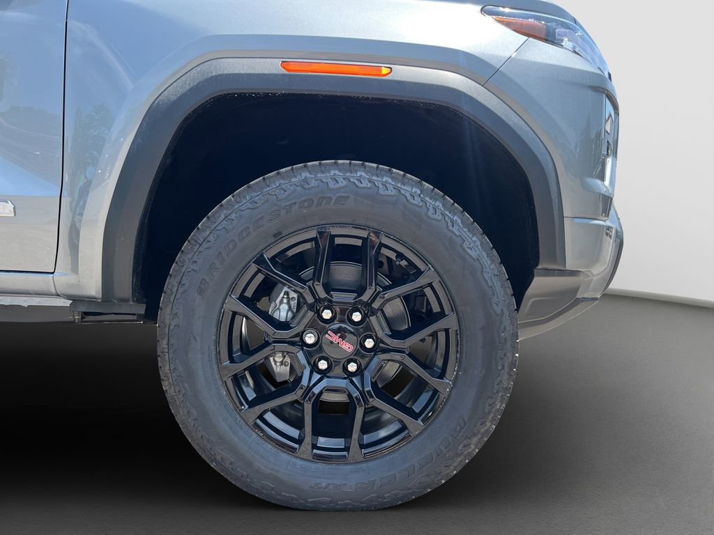 Used 2025 GMC Canyon Elevation w/ Convenience Package image 2