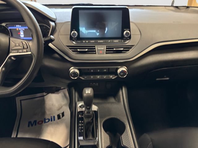 Used 2019 Nissan Altima 2.5 S FWD image 12