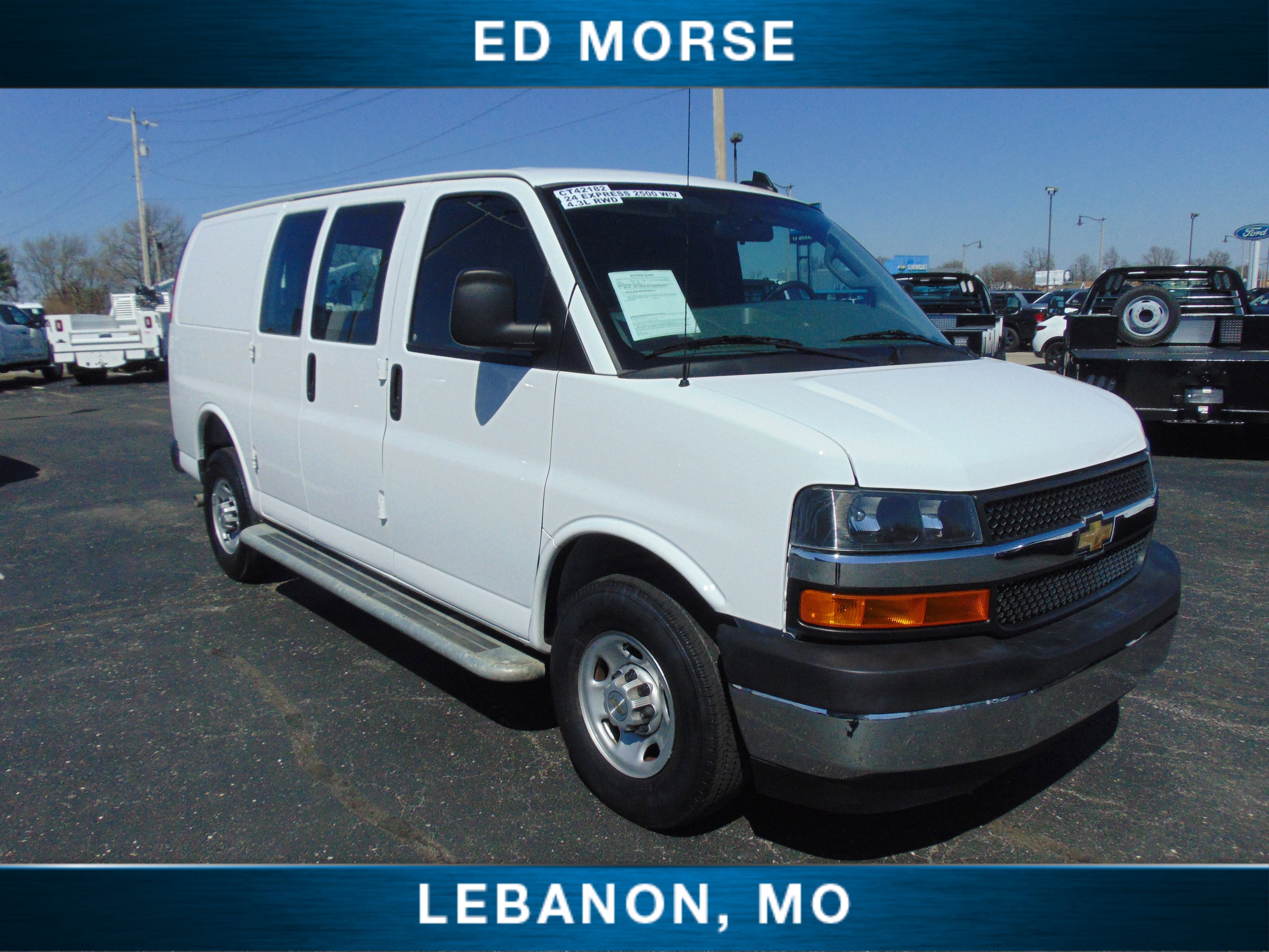 Used 2024 Chevrolet Express 2500 w/ Driver Convenience Package RWD image 8