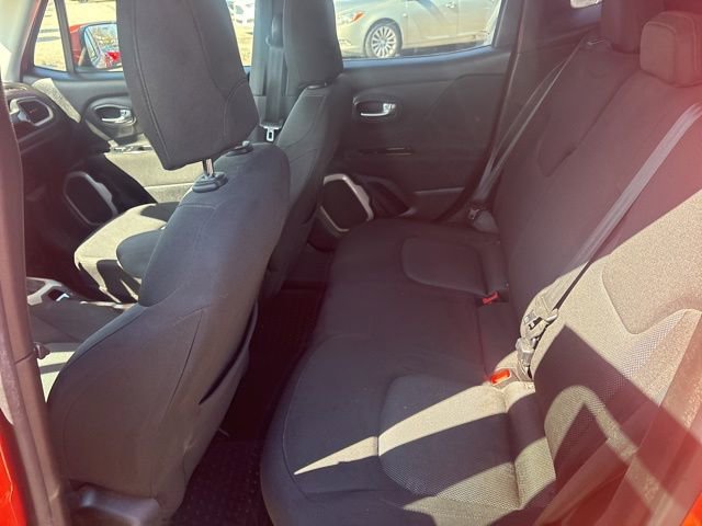 Used 2015 Jeep Renegade Latitude image 13