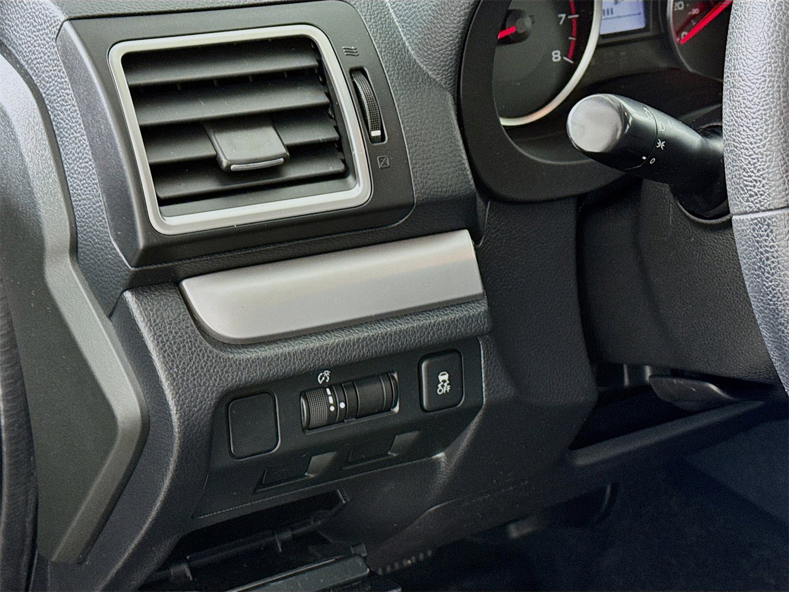 Used 2017 Subaru Forester 2.5i w/ Alloy Wheel Package image 7