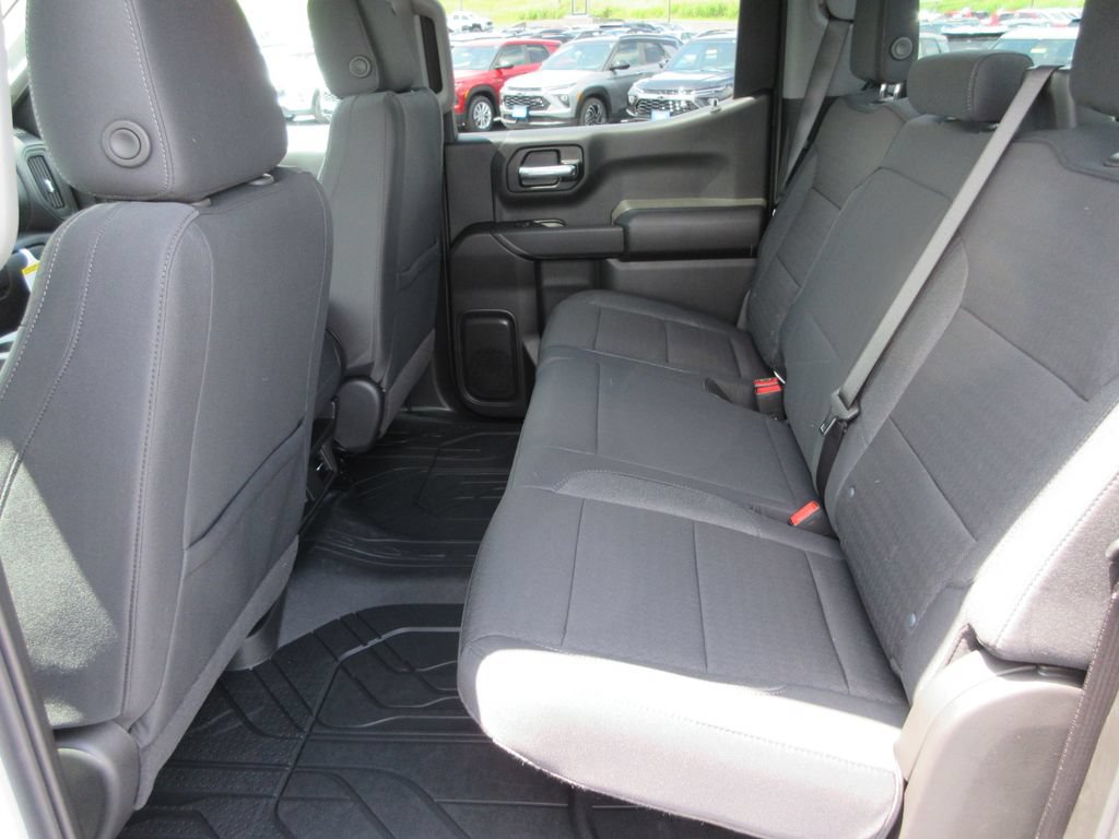 New 2026 Chevrolet Silverado 1500 Custom w/ Turbomax Blackout Package AWD/4WD image 15