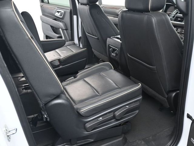 Used 2023 Chevrolet Suburban Premier image 30