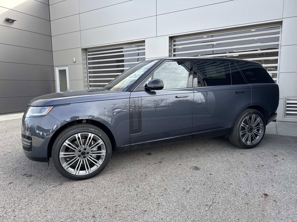 New 2026 Land Rover Range Rover Long Wheelbase SE image 3