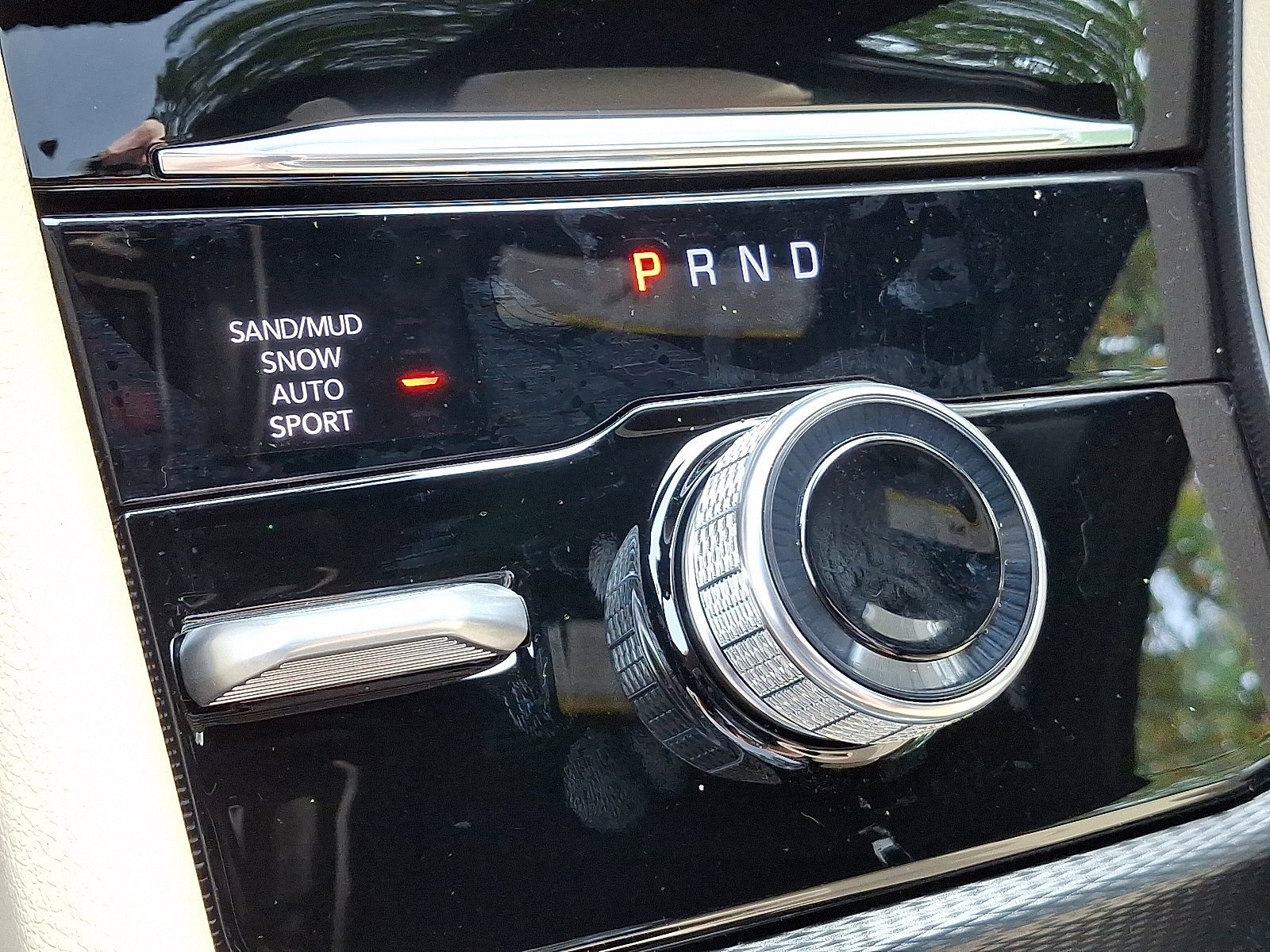 New 2025 Jeep Grand Cherokee Limited w/ Luxury Tech Group II image 11