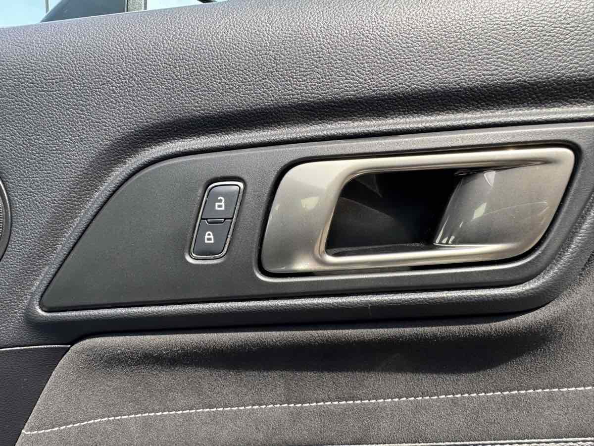 Used 2017 Ford Mustang Shelby GT350 w/ Electronics Package image 42