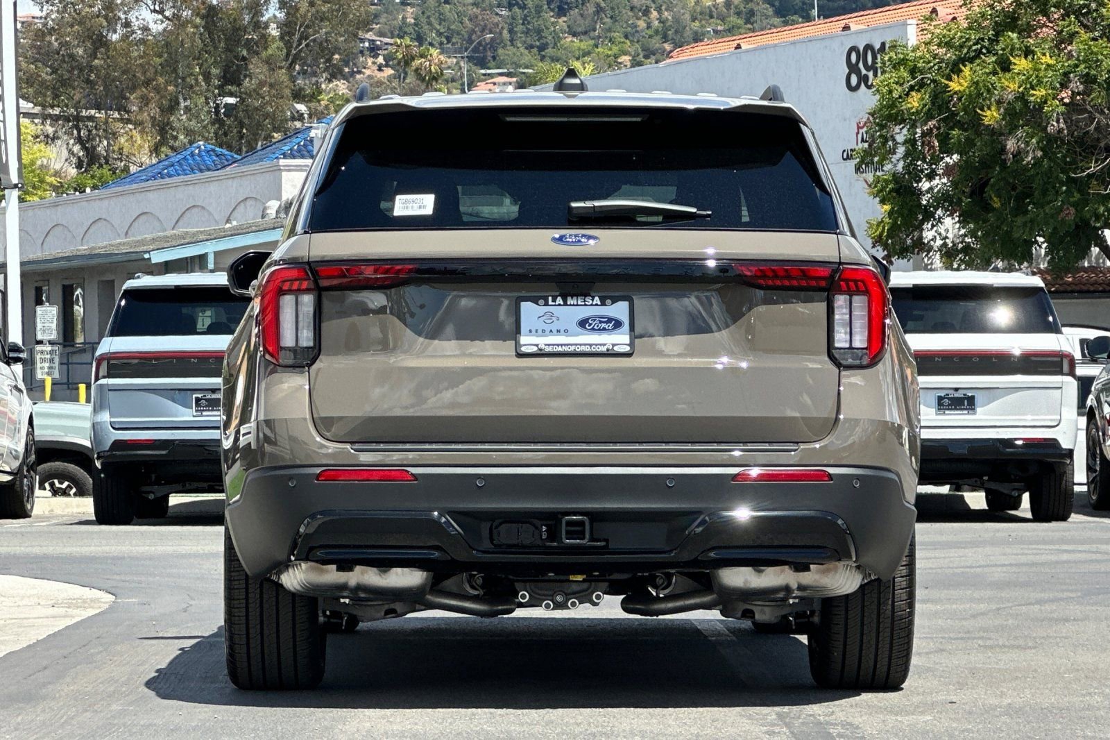 New 2026 Ford Explorer ST-Line w/ ST-Line Street Pack RWD image 4