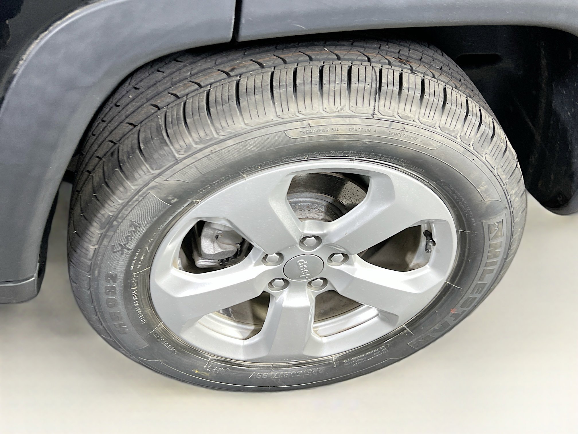 Used 2021 Jeep Compass Latitude image 28