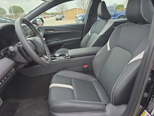 Used 2026 Toyota Camry SE w/ Multimedia Upgrade Package image 14