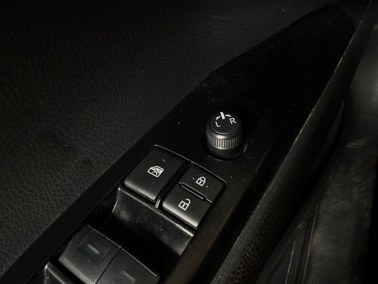 Used 2025 Toyota Camry LE FWD image 23