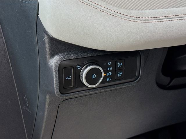 New 2026 Ford Explorer Active image 10