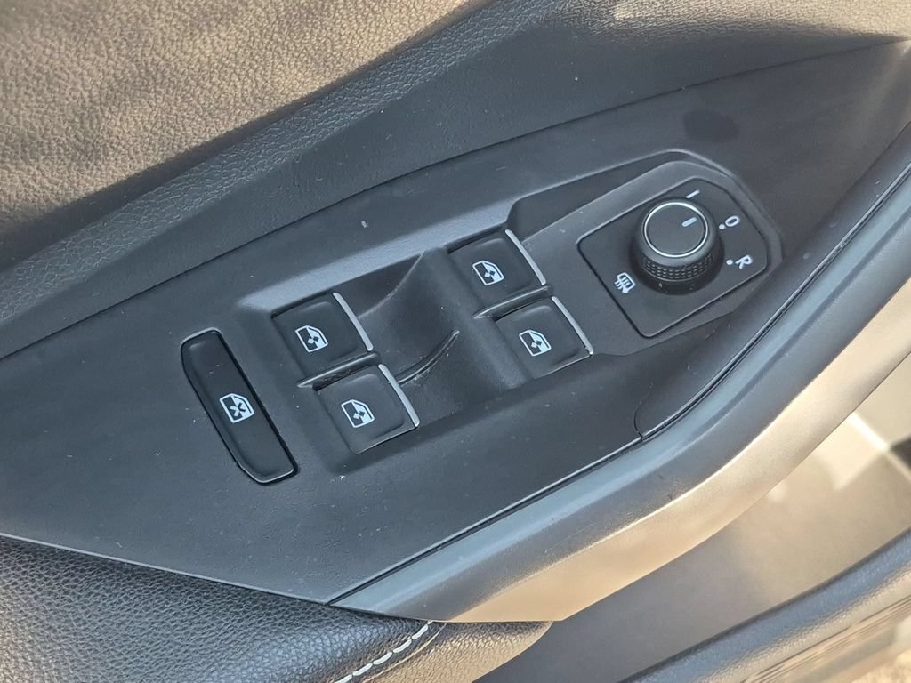 Used 2025 Volkswagen Jetta S FWD image 13