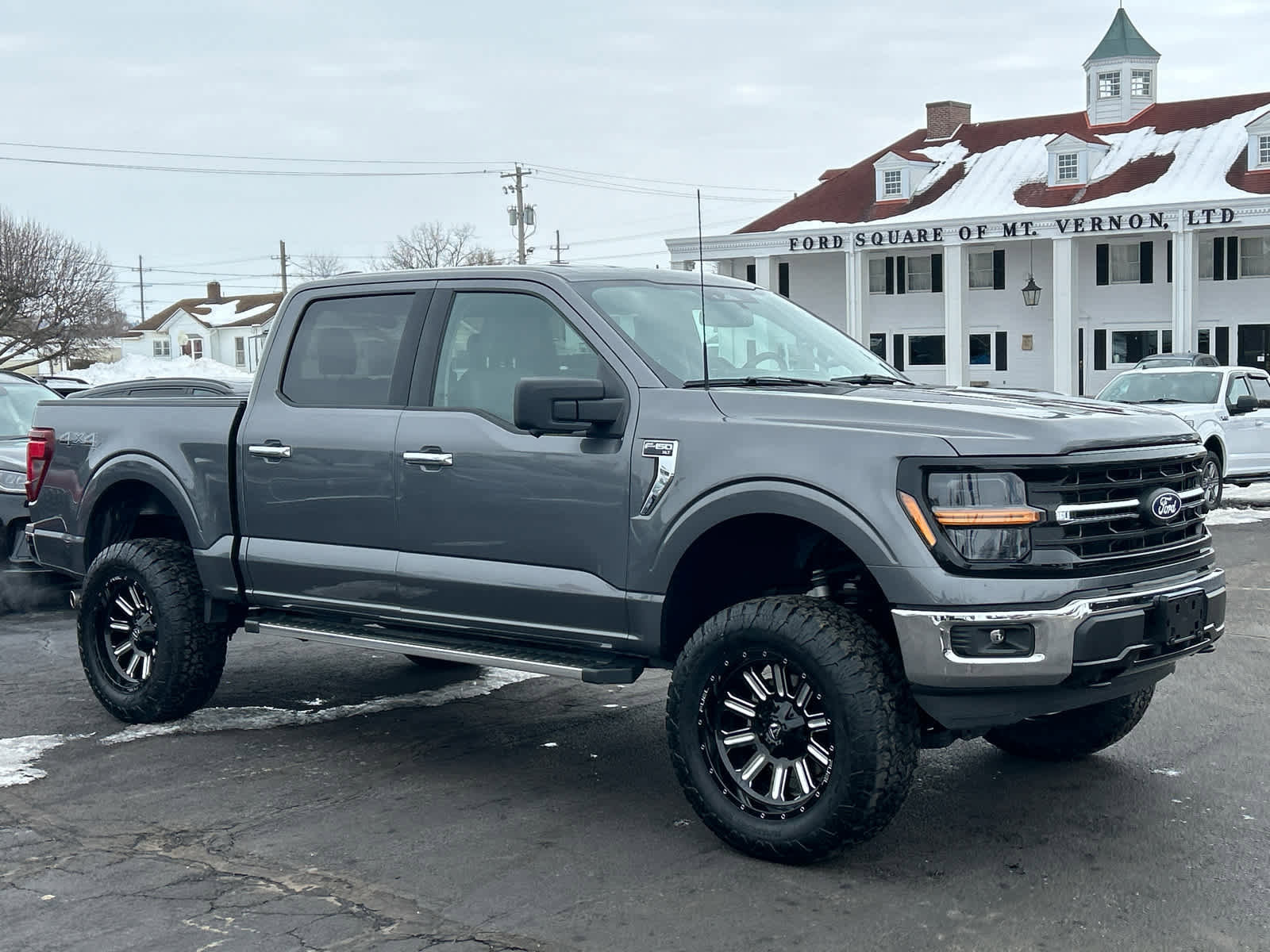 Used 2024 Ford F150 XLT AWD/4WD image 4