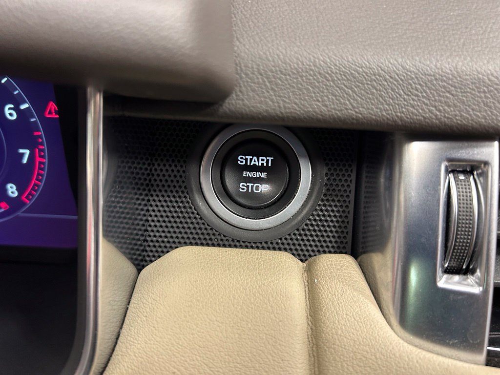 Used 2020 Land Rover Range Rover Sport HSE AWD/4WD image 17