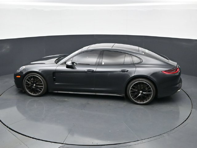 Used 2020 Porsche Panamera 4 AWD/4WD image 39