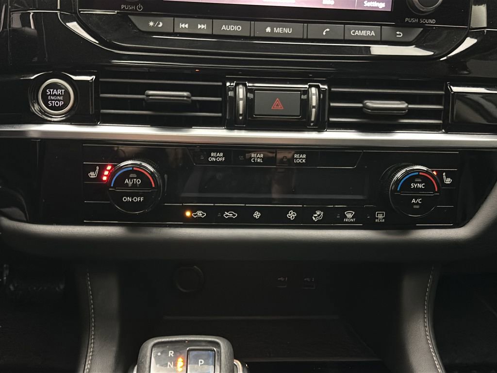 Used 2022 Nissan Pathfinder SV w/ SV Premium Package image 27