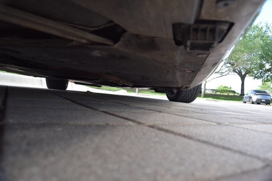 Used 2013 BMW 135is Convertible image 95