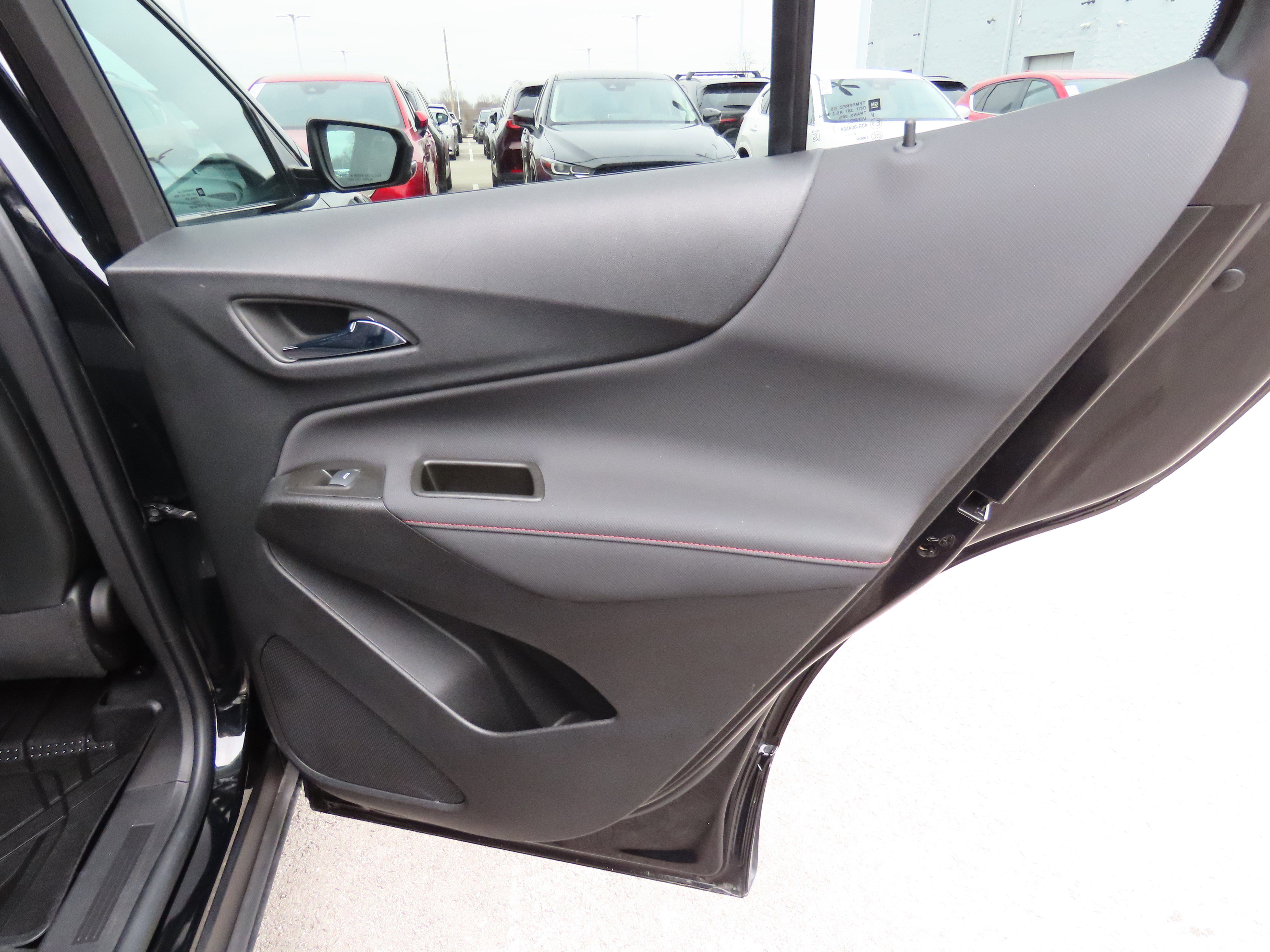 Used 2023 Chevrolet Equinox RS w/ LPO, Floor Liner Package image 12