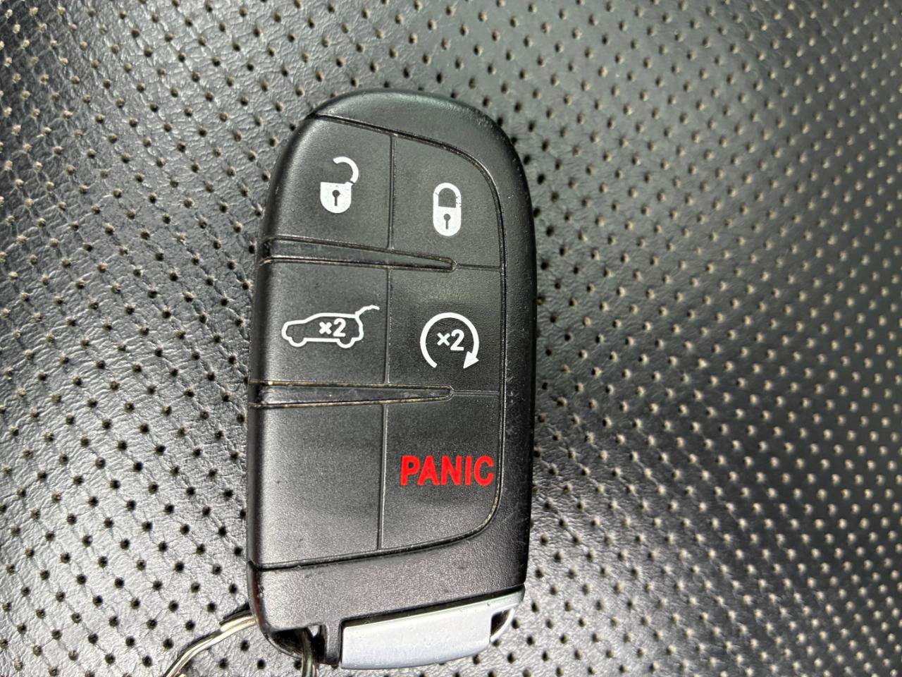 Used 2021 Jeep Grand Cherokee Limited image 35