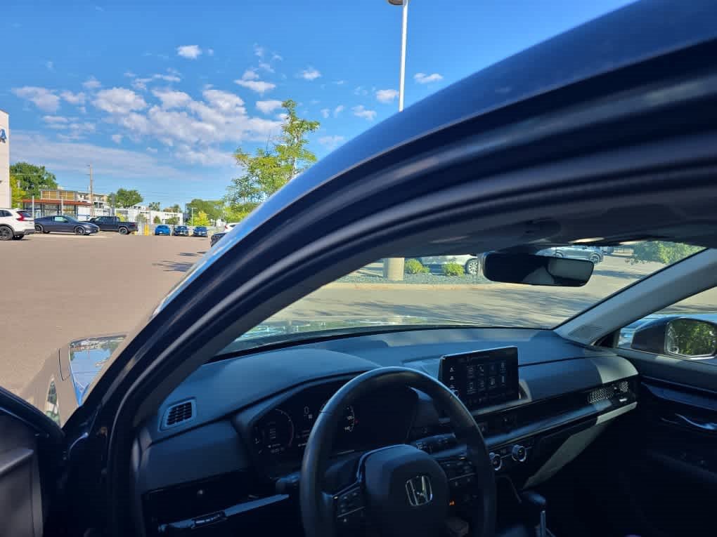 Used 2024 Honda CR-V EX-L image 7