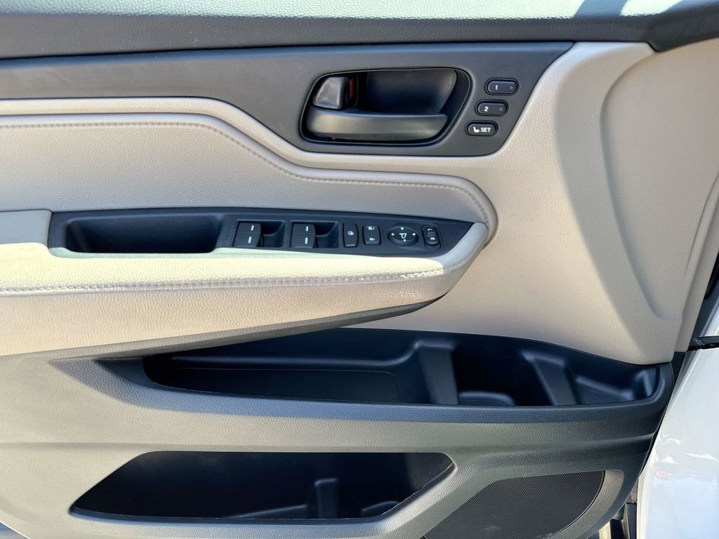 Used 2023 Honda Odyssey EX-L image 15
