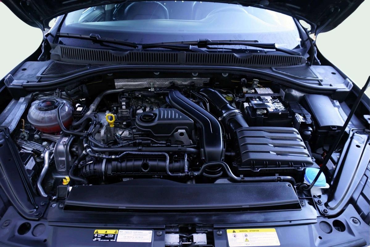 Used 2024 Volkswagen Jetta SE image 11