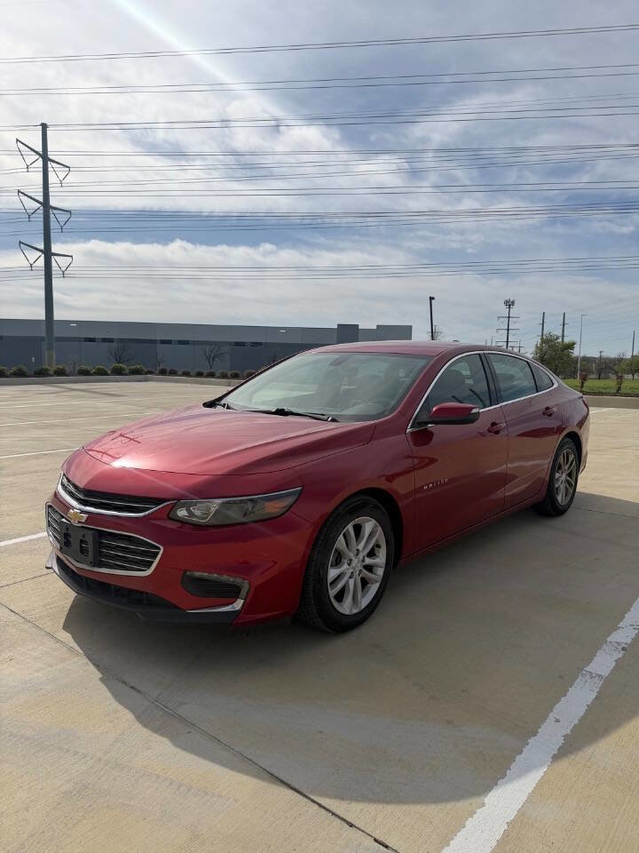 Used 2016 Chevrolet Malibu LT image 2