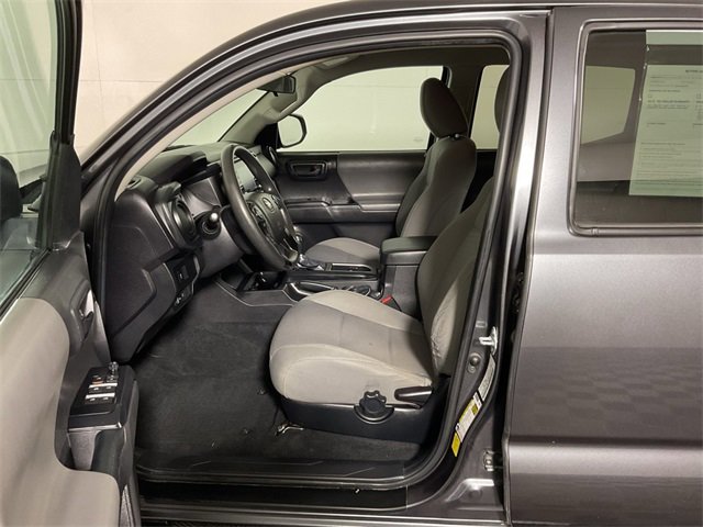 Used 2022 Toyota Tacoma SR image 17
