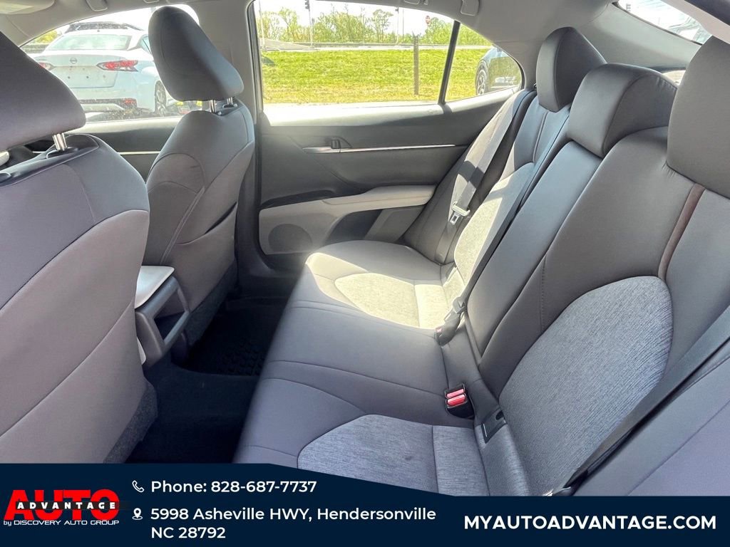 Used 2018 Toyota Camry LE FWD image 27