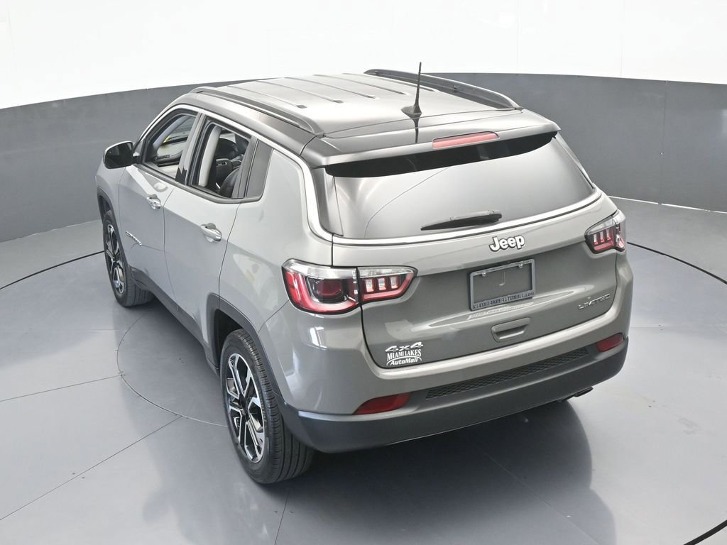 Used 2022 Jeep Compass Limited image 49