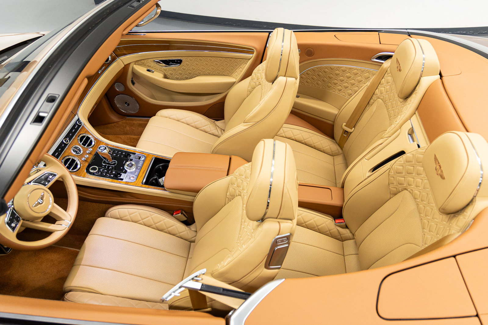 Used 2023 Bentley Continental GT Azure AWD/4WD image 31